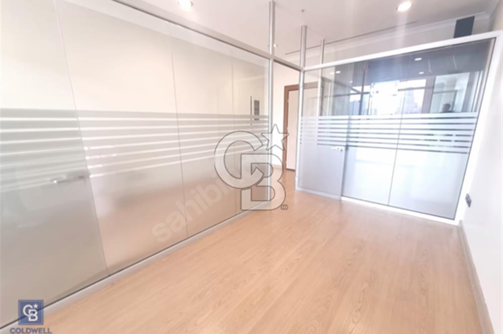 ATAŞEHİR VARYAP MERIDIAN BUSINESS'DA ALTERNATİFSİZ KİRALIK OFİS