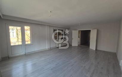 Kükürtlü Zübeyde Hanım Cad. Üzerinde Kiralık 3+1