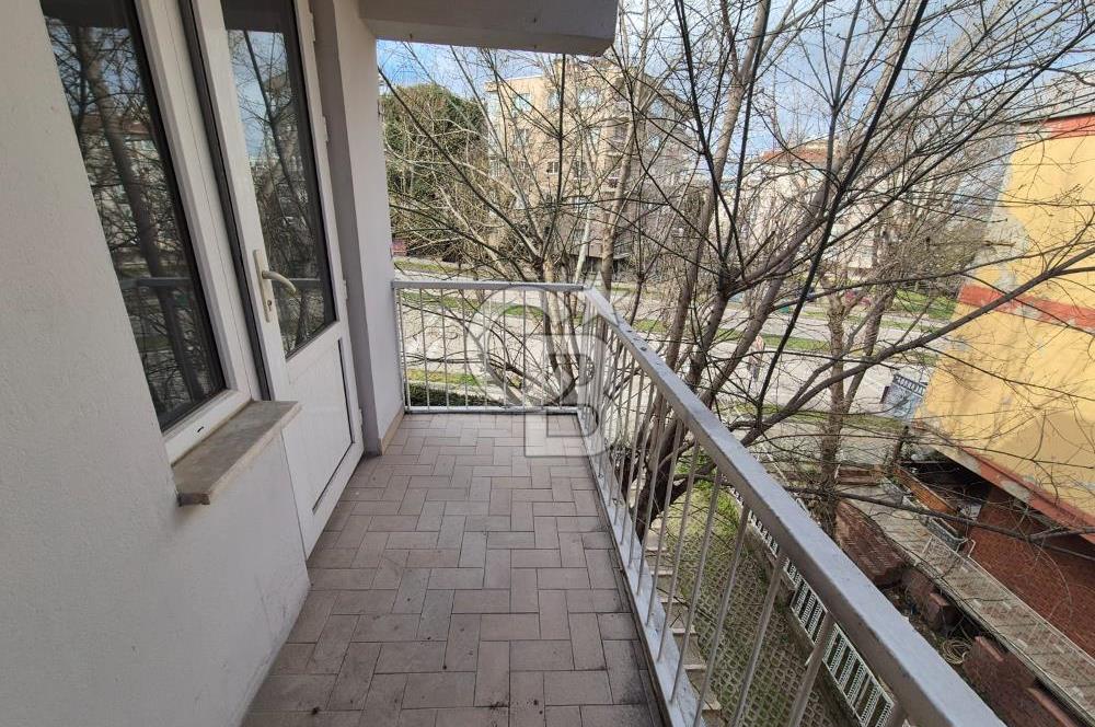 Kükürtlü Zübeyde Hanım Cad. Üzerinde Kiralık 3+1