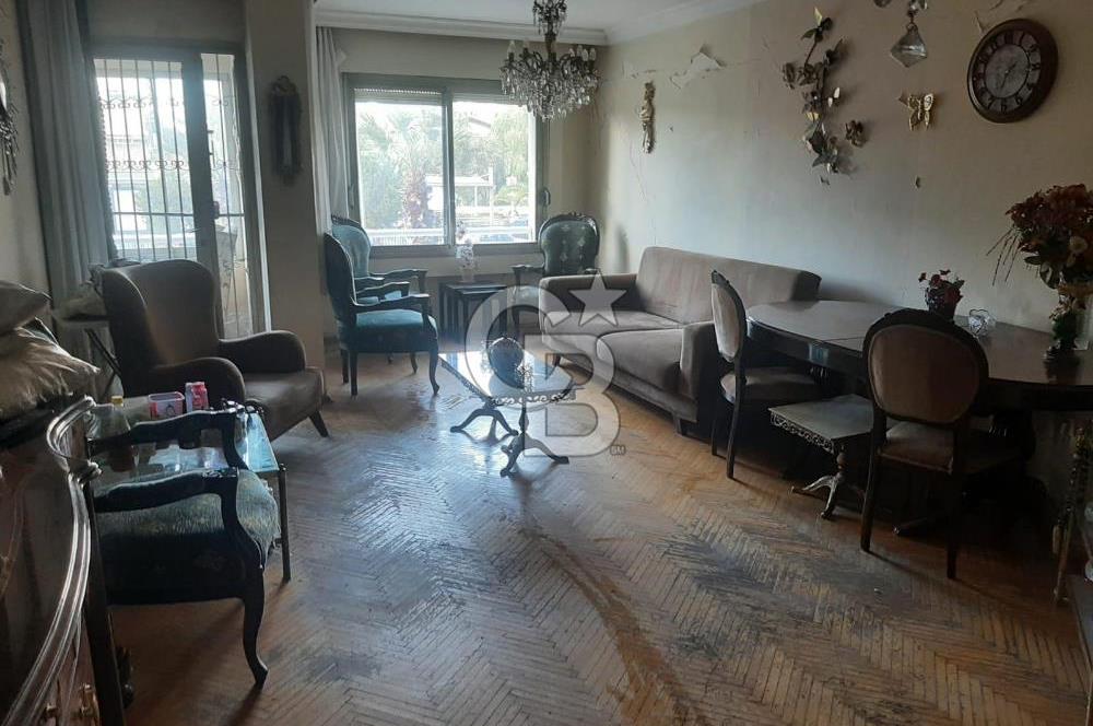 Bostanlının Merkezinde Satılık 3+1 Geniş ve Ferah Daire