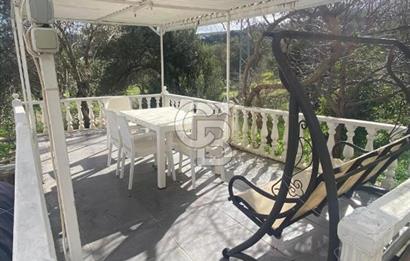 Karaburun Boyabağı'nda Denize Sıfır 2+1 Eşyalı Daire