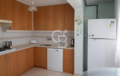 Bostanlının Merkezinde Satılık 3+1 Geniş ve Ferah Daire