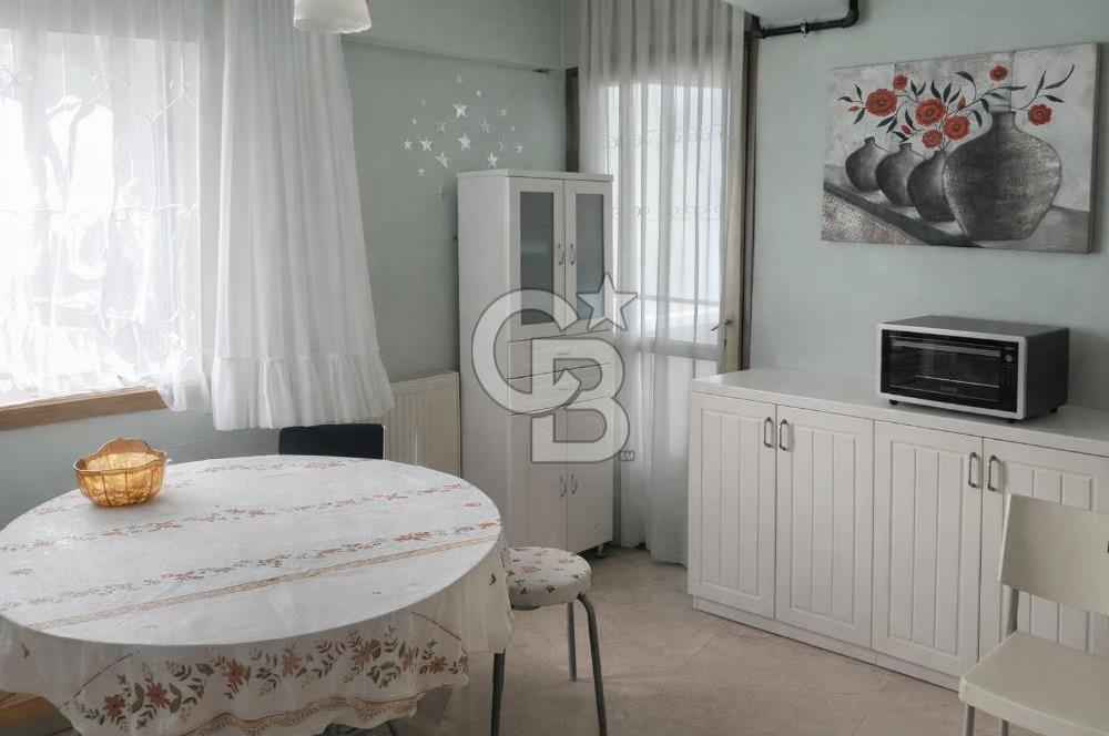 Bostanlının Merkezinde Satılık 3+1 Geniş ve Ferah Daire