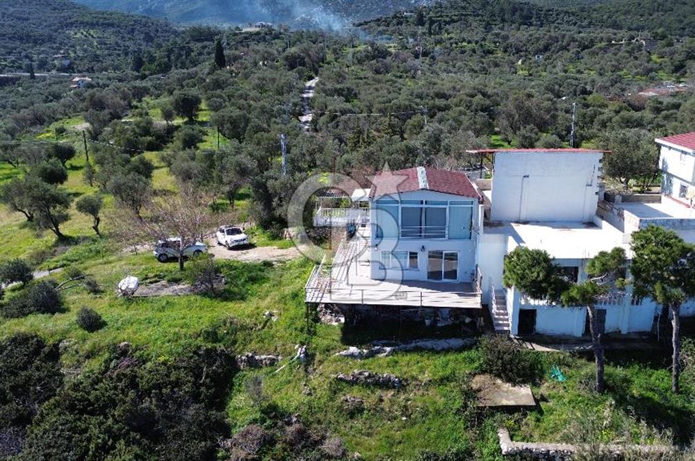 Karaburun Boyabağı'nda Denize Sıfır 2+1 Eşyalı Daire