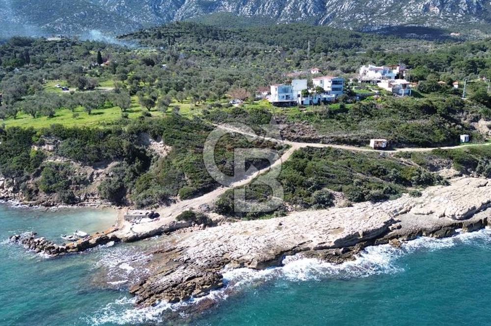 Karaburun Boyabağı'nda Denize Sıfır 2+1 Eşyalı Daire