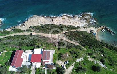 Karaburun Boyabağı'nda Denize Sıfır 2+1 Eşyalı Daire