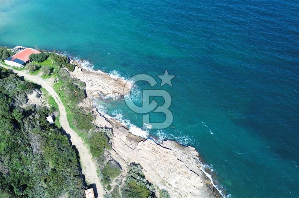 Karaburun Boyabağı'nda Denize Sıfır 2+1 Eşyalı Daire