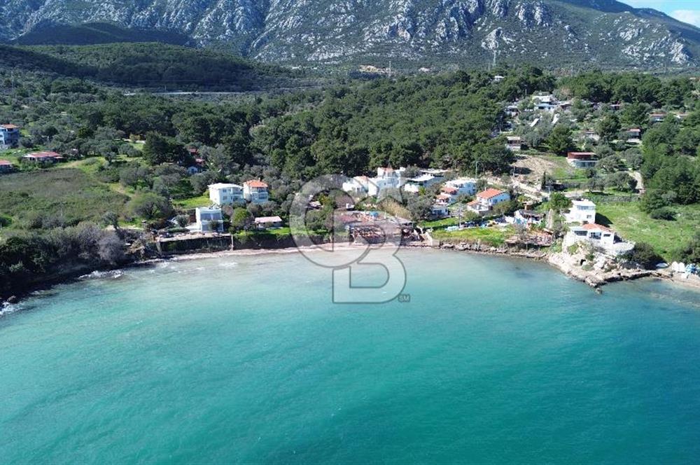 Karaburun Boyabağı'nda Denize Sıfır 2+1 Eşyalı Daire