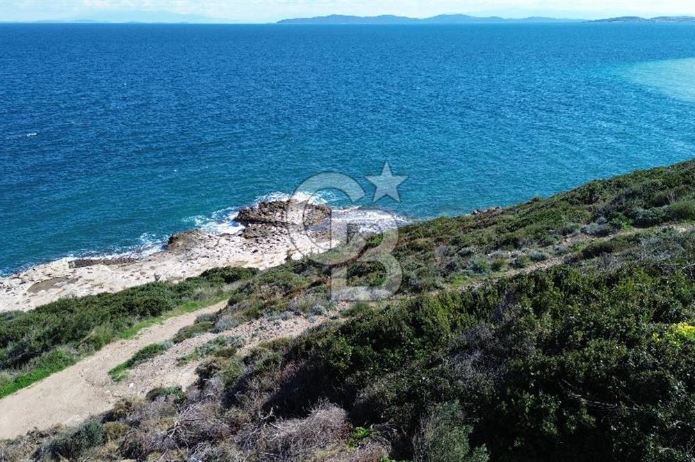 Karaburun Boyabağı'nda Denize Sıfır 2+1 Eşyalı Daire