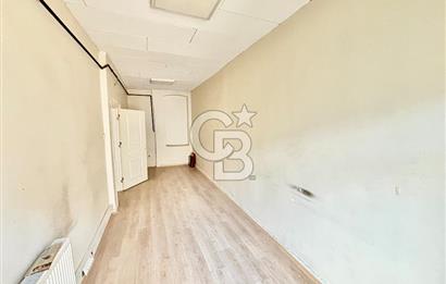 BEYOĞLU BANKALAR CADDESİ'NDE ASANSÖRLÜ 80 M2 KİRALIK OFİS