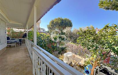 KUŞADASI MARİNADA MÜSTAKİL BAHÇELİ 4+1 VİLLA