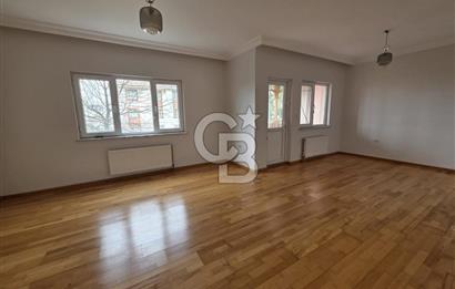 Turkuaz Mahallesinin En Merkezi Yerinde, Manzaralı ve Ferah 3+1