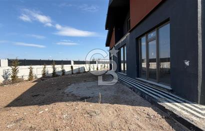 GÖLBAŞI KARŞIYAKA KATRE MOGAN SİTESİ 5+1 KİRALIK VİLLA