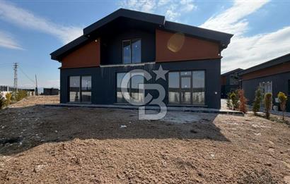 GÖLBAŞI KARŞIYAKA KATRE MOGAN SİTESİ 5+1 SATILIK VİLLA
