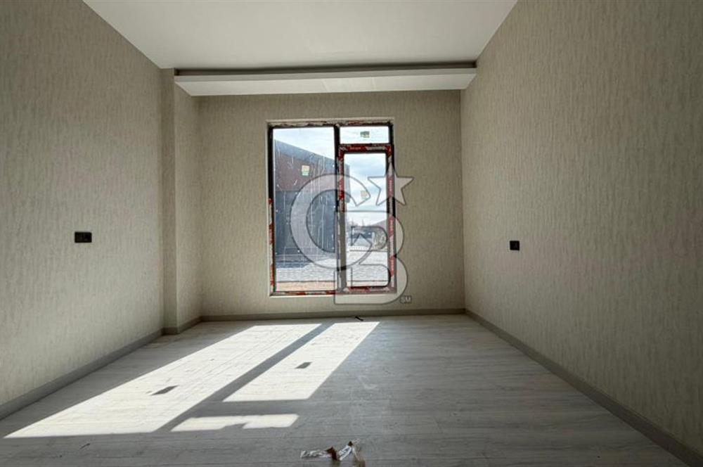 GÖLBAŞI KARŞIYAKA KATRE MOGAN SİTESİ 5+1 SATILIK VİLLA