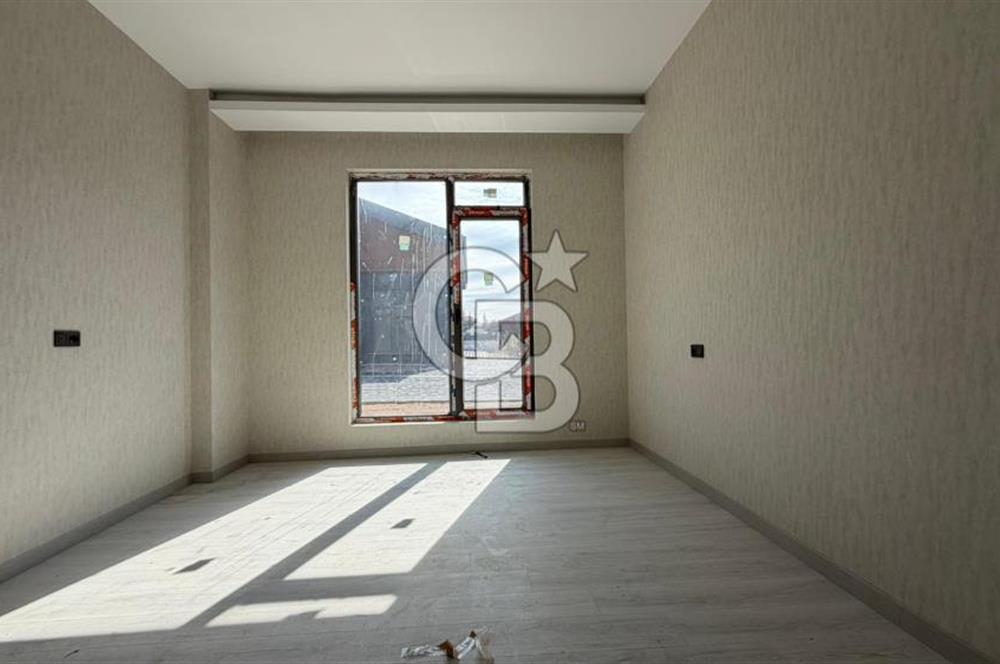 GÖLBAŞI KARŞIYAKA KATRE MOGAN SİTESİ 5+1 SATILIK VİLLA