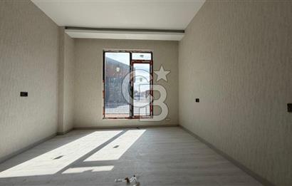 GÖLBAŞI KARŞIYAKA KATRE MOGAN SİTESİ 5+1 SATILIK VİLLA