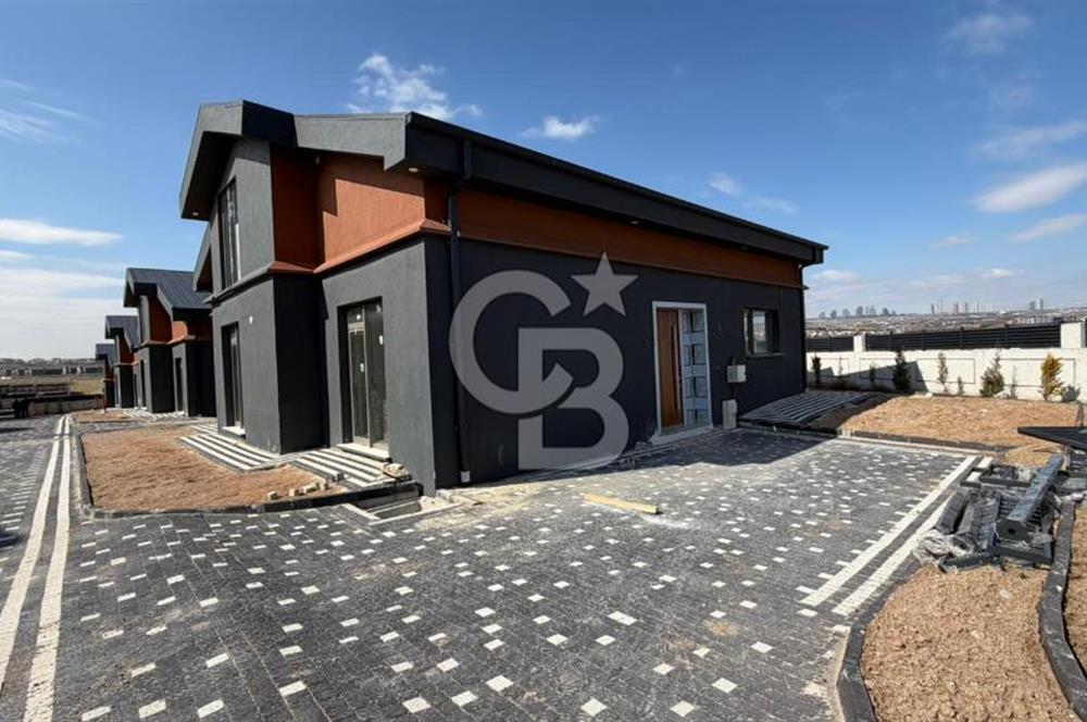GÖLBAŞI KARŞIYAKA KATRE MOGAN SİTESİ 5+1 SATILIK VİLLA