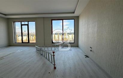 GÖLBAŞI KARŞIYAKA KATRE MOGAN SİTESİ 5+1 SATILIK VİLLA