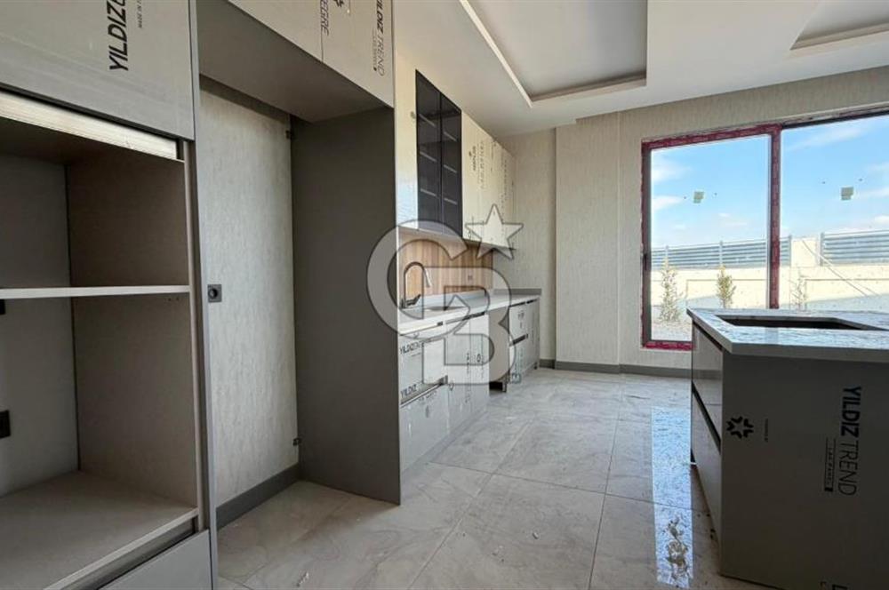 GÖLBAŞI KARŞIYAKA KATRE MOGAN SİTESİ 5+1 SATILIK VİLLA