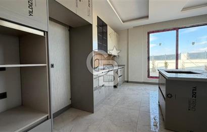 GÖLBAŞI KARŞIYAKA KATRE MOGAN SİTESİ 5+1 SATILIK VİLLA