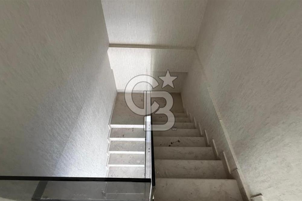 GÖLBAŞI KARŞIYAKA KATRE MOGAN SİTESİ 5+1 KİRALIK VİLLA