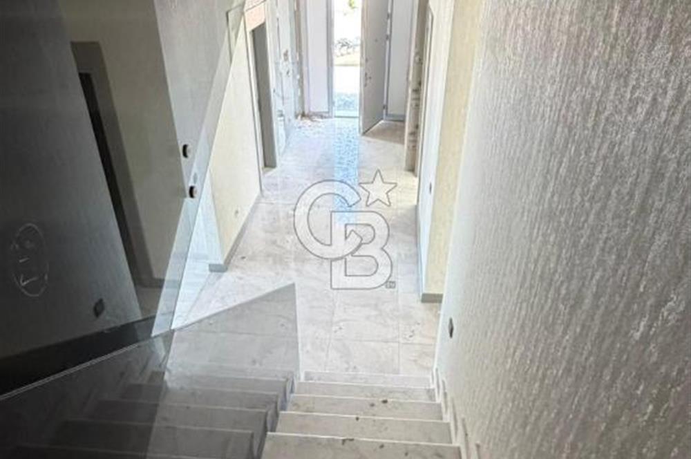 GÖLBAŞI KARŞIYAKA KATRE MOGAN SİTESİ 5+1 SATILIK VİLLA