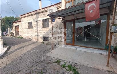 ESKİFOÇA MERKEZDE DENİZE 30 METRE KİRALIK DÜKKAN