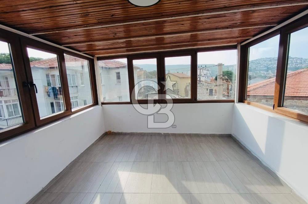 ESKİFOÇA MERKEZDE DENİZE 30 METRE KİRALIK DÜKKAN