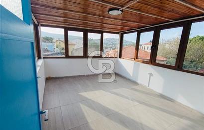 İZMİRİN İNCİSİ FOÇADA MERKEZİ KONUMDA KİRACISIZ SATILIK DÜKKAN