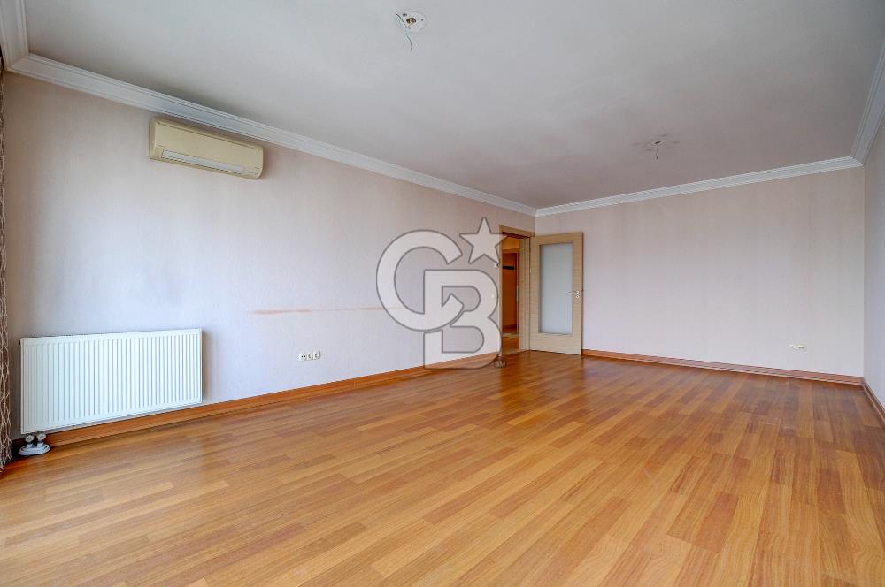 Avrupa Konutları Tem Sitesi Satılık Önü Açık Manzaralı 3.5+1 Daire