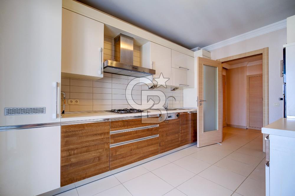 Avrupa Konutları Tem Sitesi Satılık Önü Açık Manzaralı 3.5+1 Daire