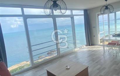 Karaburun Boyabağı'nda Denize Sıfır 2+1 Eşyalı Daire