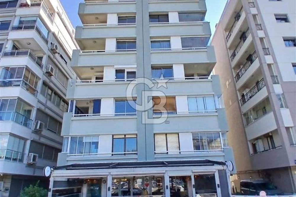 Bostanlının Merkezinde Satılık 3+1 Geniş ve Ferah Daire