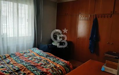 Bostanlının Merkezinde Satılık 3+1 Geniş ve Ferah Daire