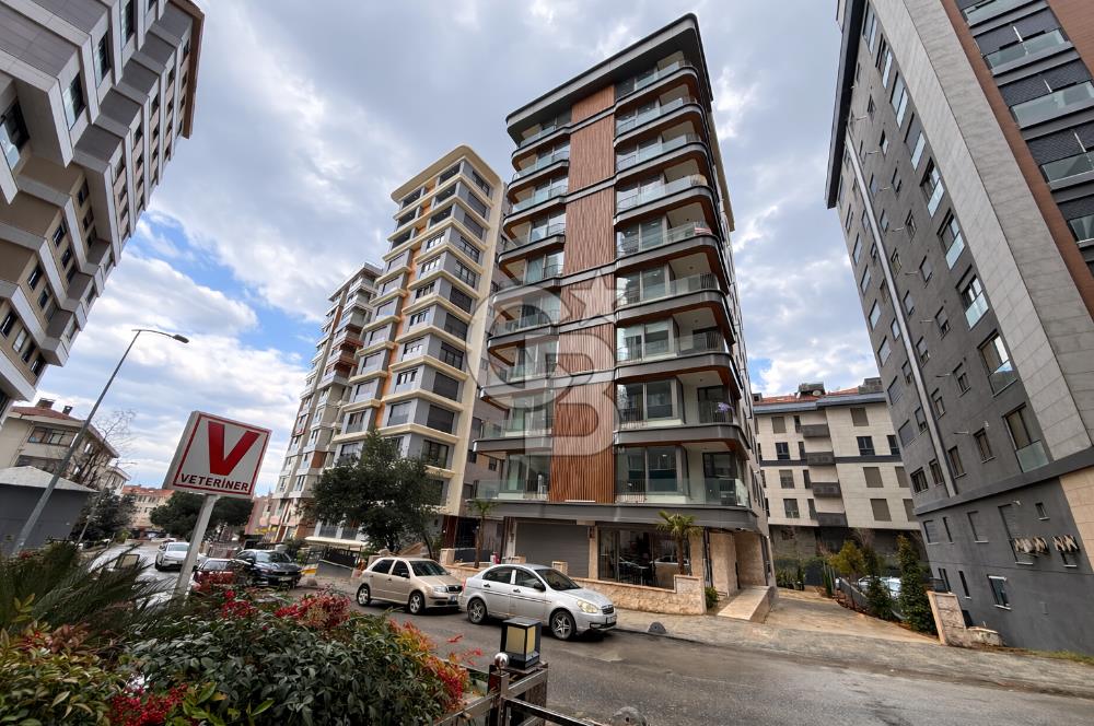 FENERBAHÇE KALAMIŞ'TA BAĞDAT CADDESİNE 3. BİNA 135M2 3+1 DAİRE