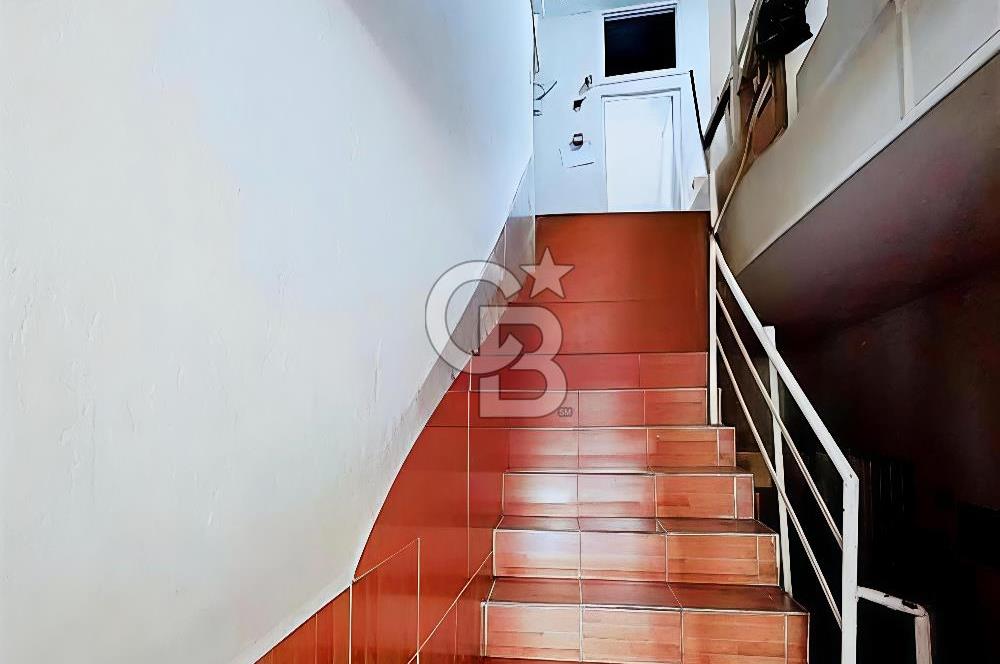 KONAK BASMANE TARİHİ OTELLER SOKAĞINDA SATILIK OTEL