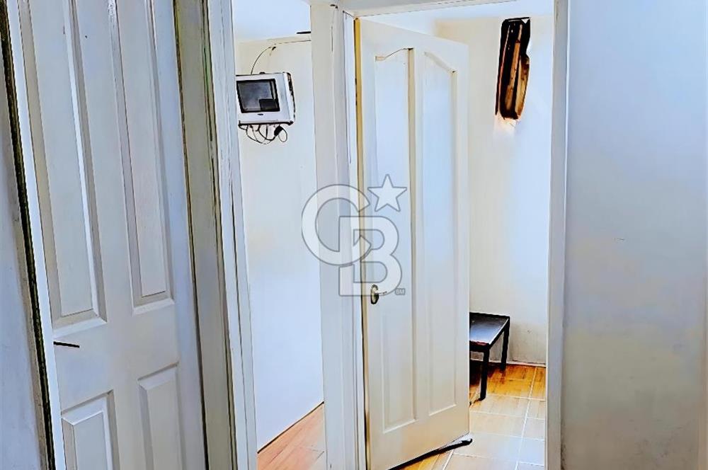 KONAK BASMANE TARİHİ OTELLER SOKAĞINDA SATILIK OTEL