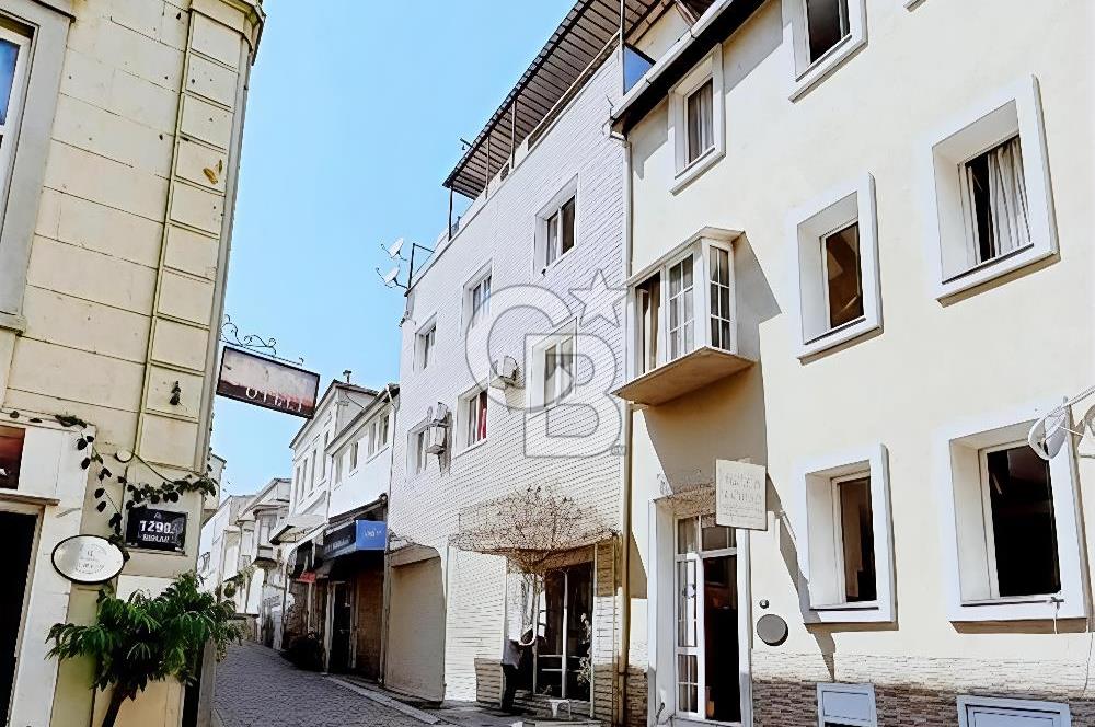 KONAK BASMANE TARİHİ OTELLER SOKAĞINDA SATILIK OTEL
