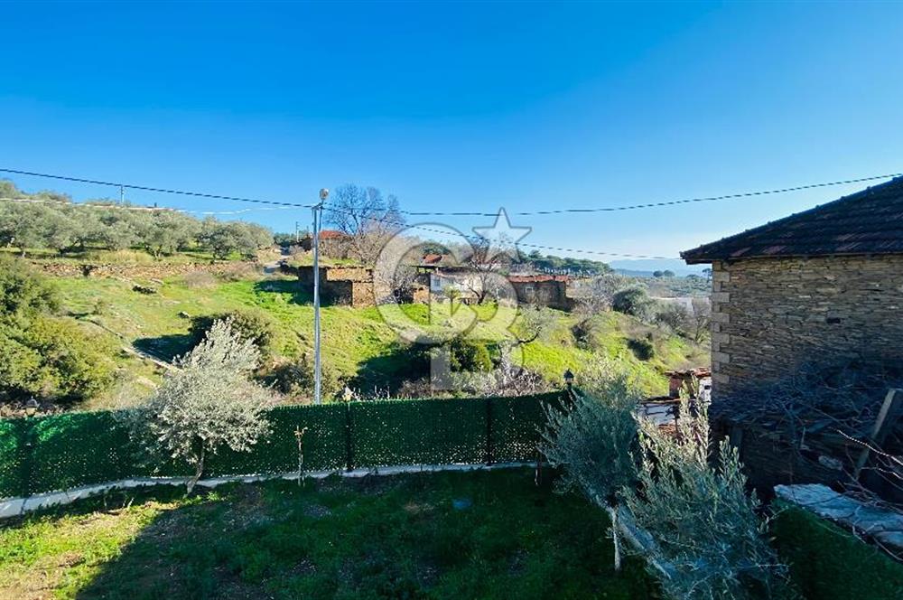 TORBALI HELVACI KÖY MERKEZİNDE MÜSTAKİL TAPULU EV VE ARSASI