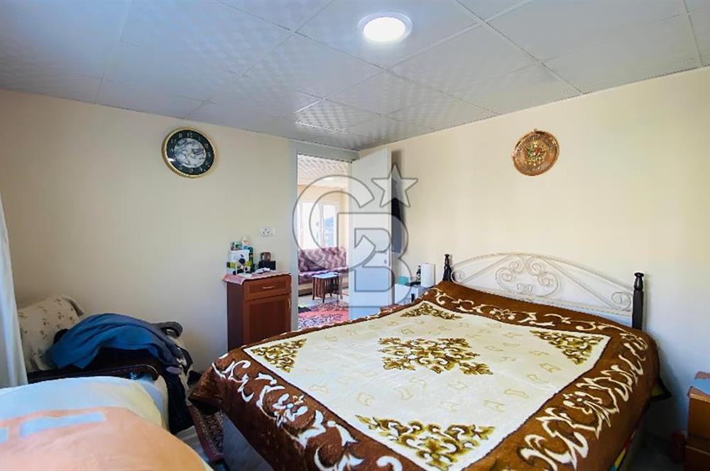 TORBALI HELVACI KÖY MERKEZİNDE MÜSTAKİL TAPULU EV VE ARSASI