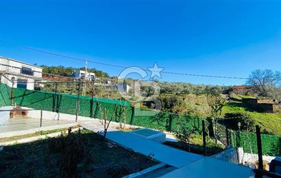 TORBALI HELVACI KÖY MERKEZİNDE MÜSTAKİL TAPULU EV VE ARSASI