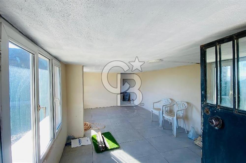 TORBALI HELVACI KÖY MERKEZİNDE MÜSTAKİL TAPULU EV VE ARSASI