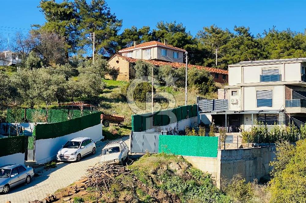 TORBALI HELVACI KÖY MERKEZİNDE MÜSTAKİL TAPULU EV VE ARSASI