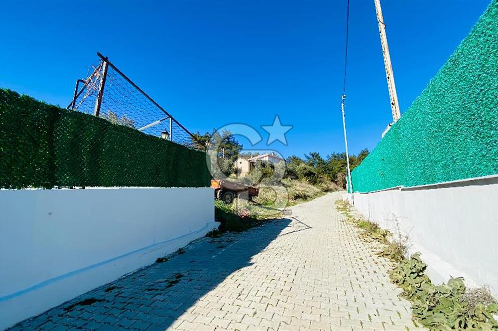 TORBALI HELVACI KÖY MERKEZİNDE MÜSTAKİL TAPULU EV VE ARSASI