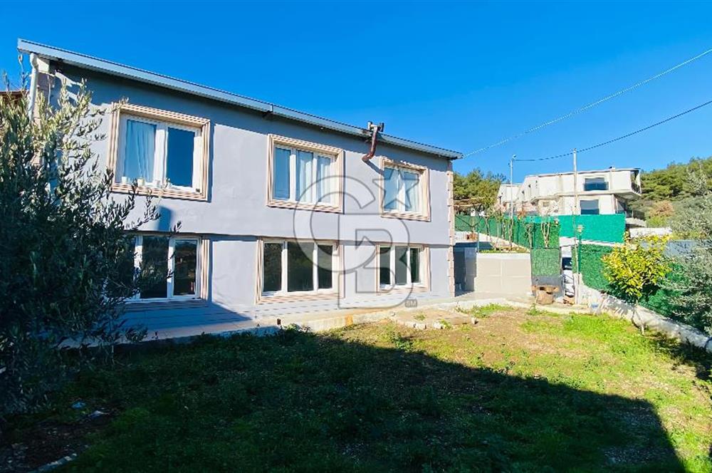 TORBALI HELVACI KÖY MERKEZİNDE MÜSTAKİL TAPULU EV VE ARSASI