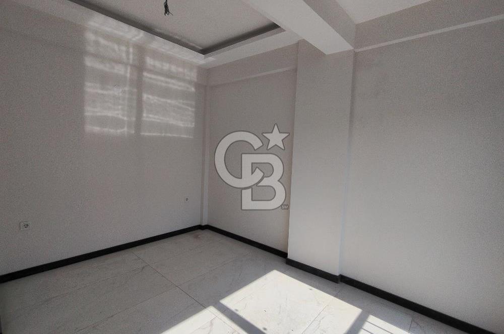 BORNOVA ÖZKANLAR'DA KİRALIK SIFIR 2+1 DAİRE