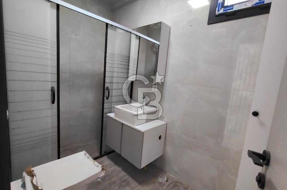 BORNOVA ÖZKANLAR'DA KİRALIK SIFIR 2+1 DAİRE