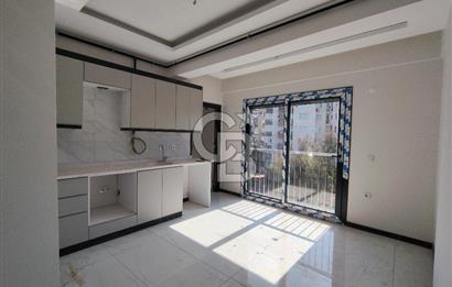 BORNOVA ÖZKANLAR'DA KİRALIK SIFIR 2+1 DAİRE