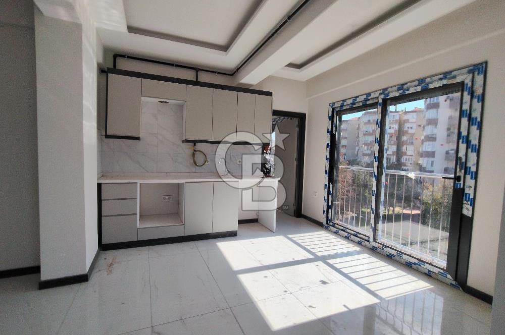 BORNOVA ÖZKANLAR'DA KİRALIK SIFIR 2+1 DAİRE